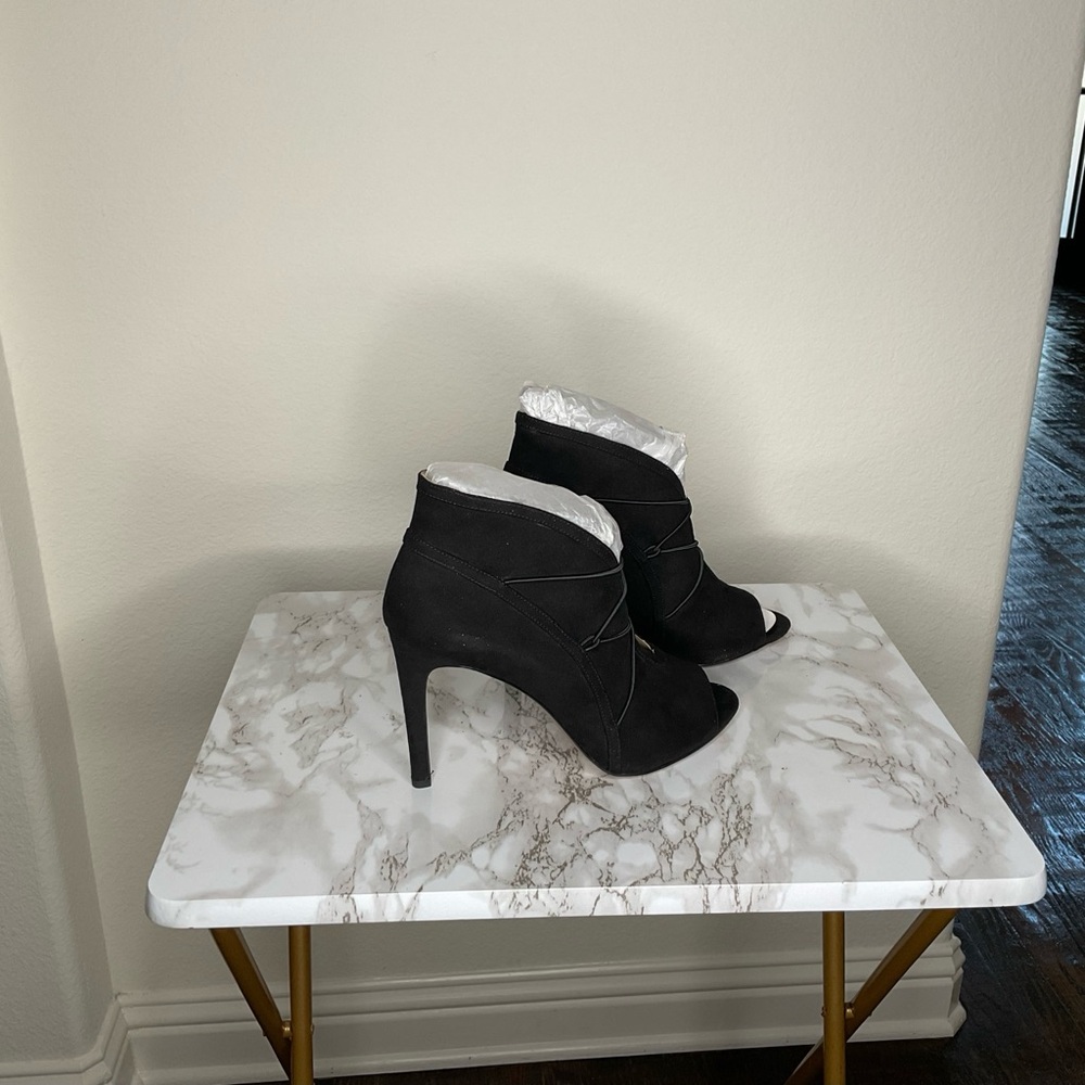 G.I.L.I. Black Peep-Toe Ankle Boots